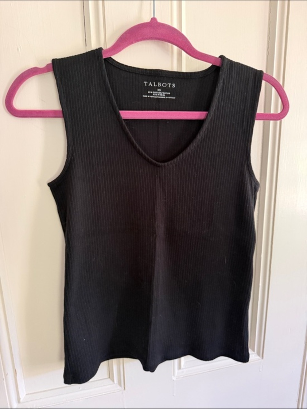 Talbots Black Ribbed V-Neck Tank Top